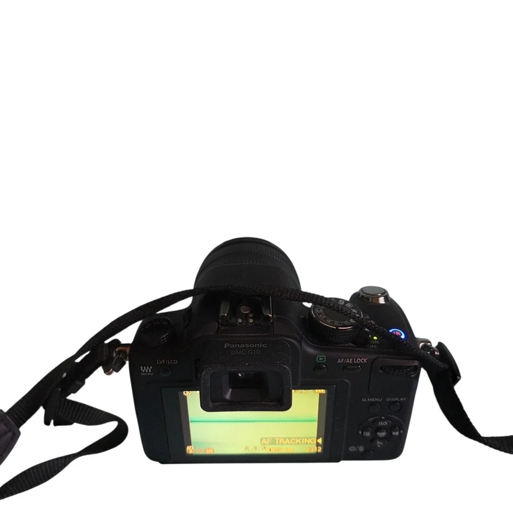 Panasonic‎ G10 Mirrorless Camera 12.1MP with 14-42mm Lens Charger 16GB SD Card